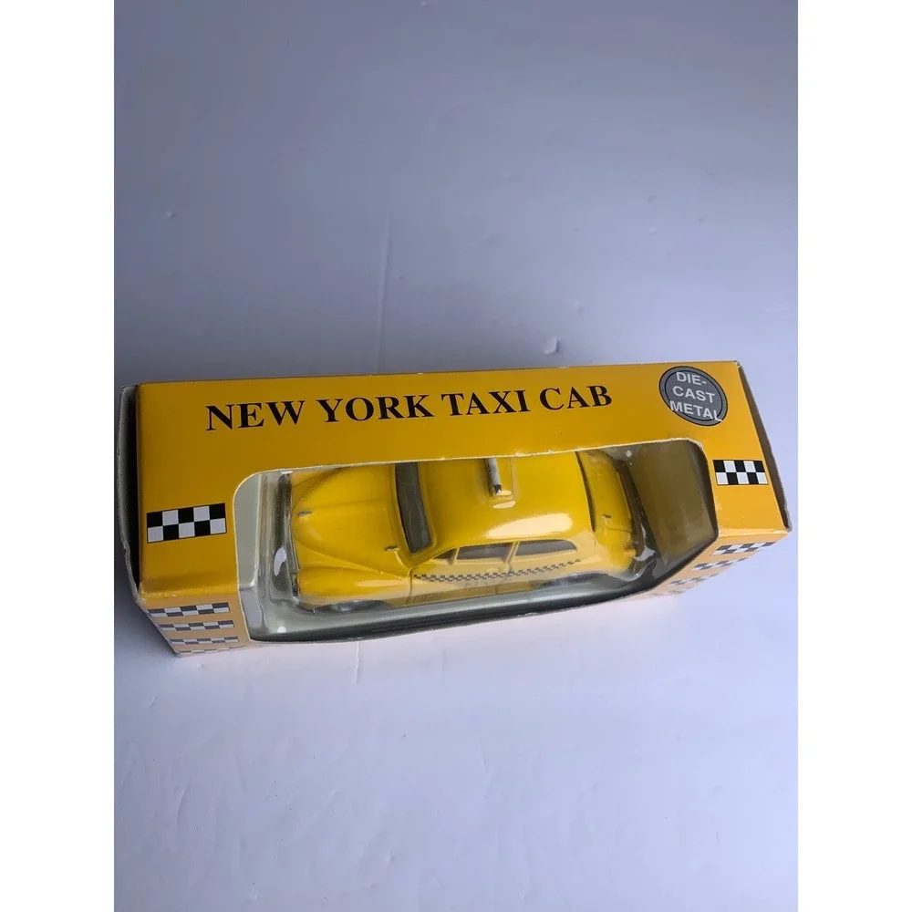 City Merchandise 1965 New York Taxi Cab Die‎ Cast Metal Yellow Retro